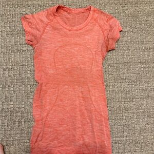 lululemon athletica Heathered Coral Short Sleeve Tee